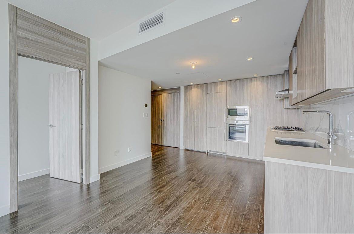 9887 Whalley Boulevard - Photo 7