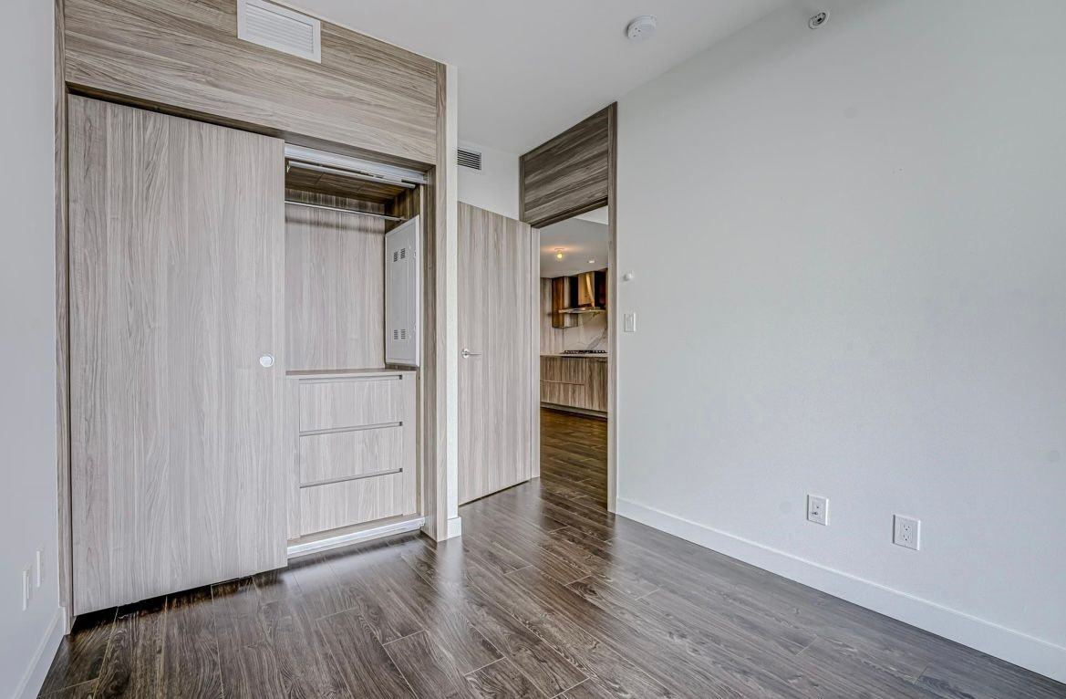 9887 Whalley Boulevard - Photo 12