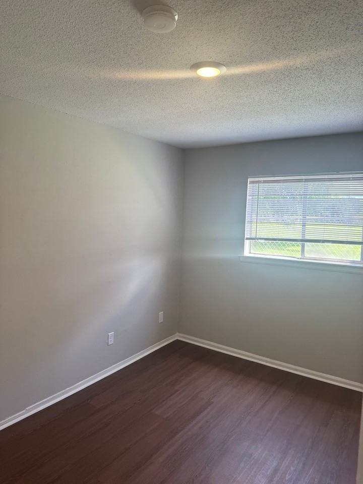 Imogene Apartments - Photo 2 of 24