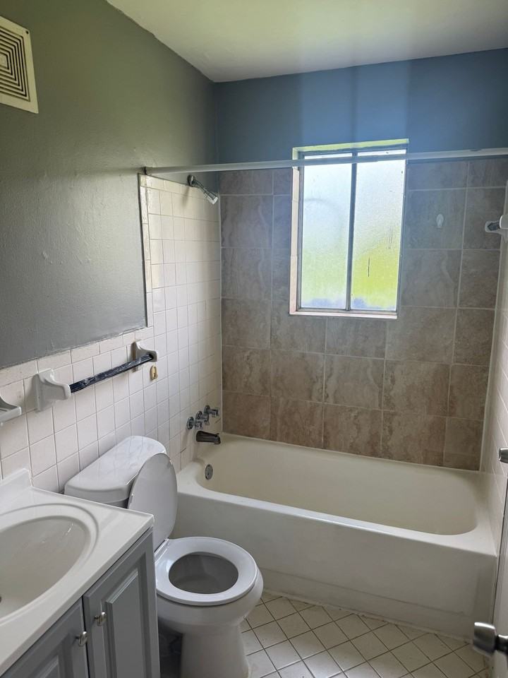 Imogene Apartments - Photo 4 of 24
