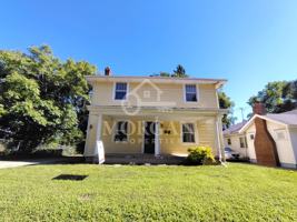 featured image of 1636 W 10th St