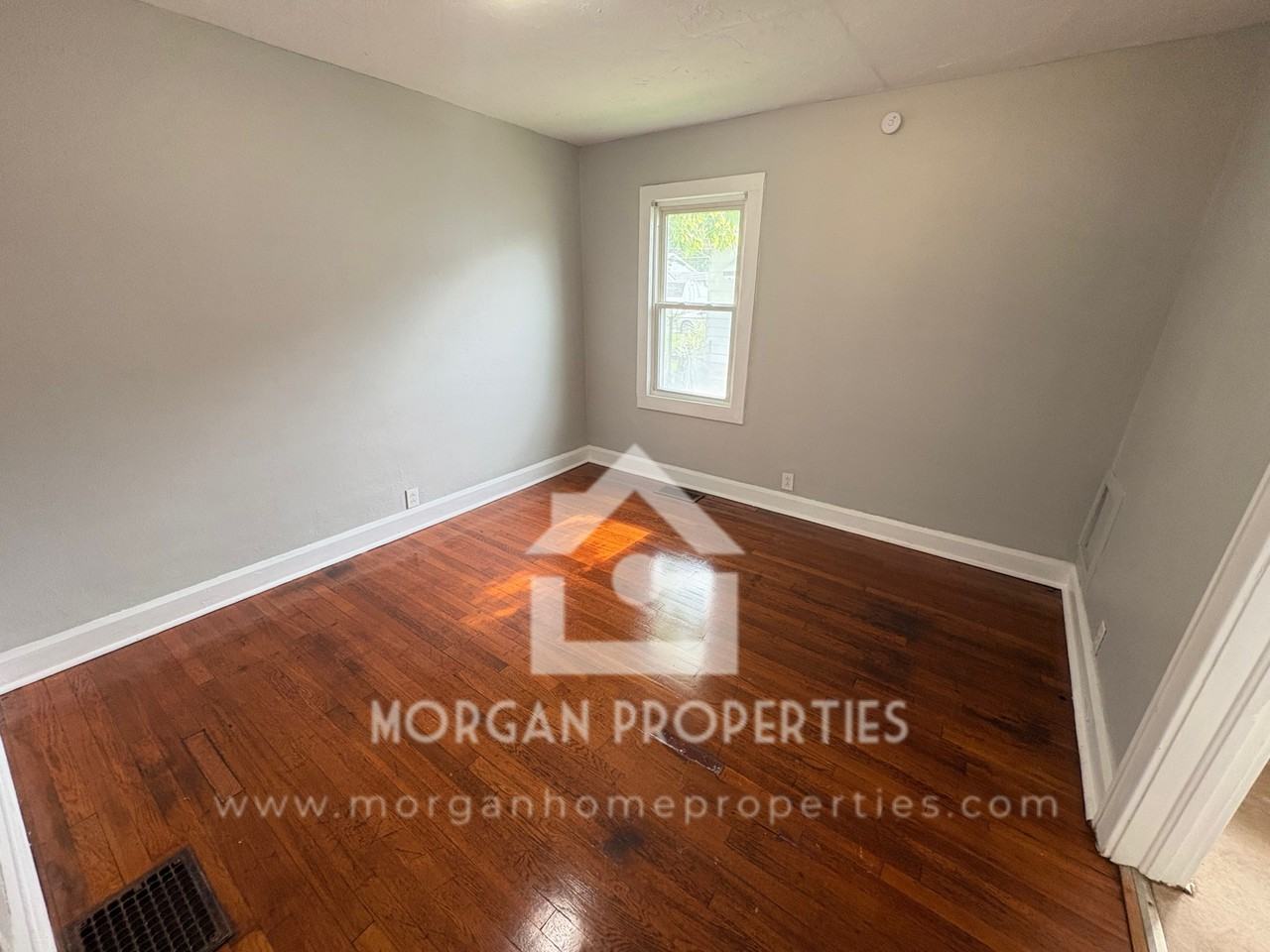 220 W 38th St - Photo 6 of 8
