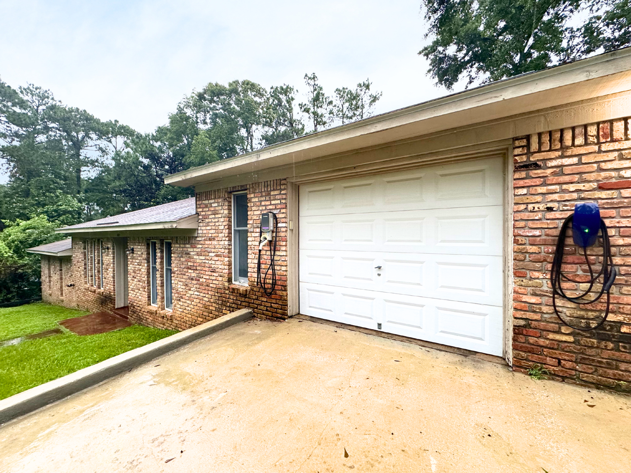 662 Ridgewood Dr - Photo 4 of 30