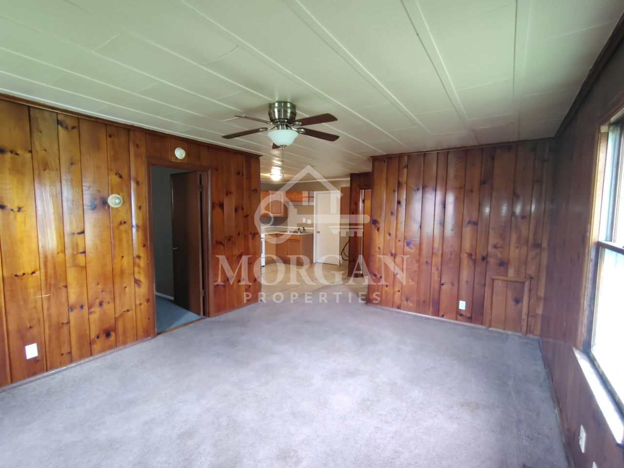1326 1/2 E 35th St - Photo 2 of 6