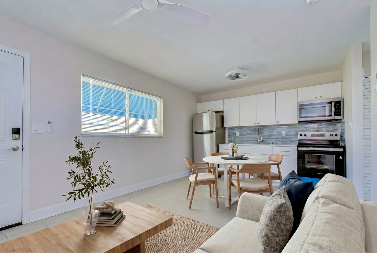 190 73rd Ave #B - Photo 6 of 14