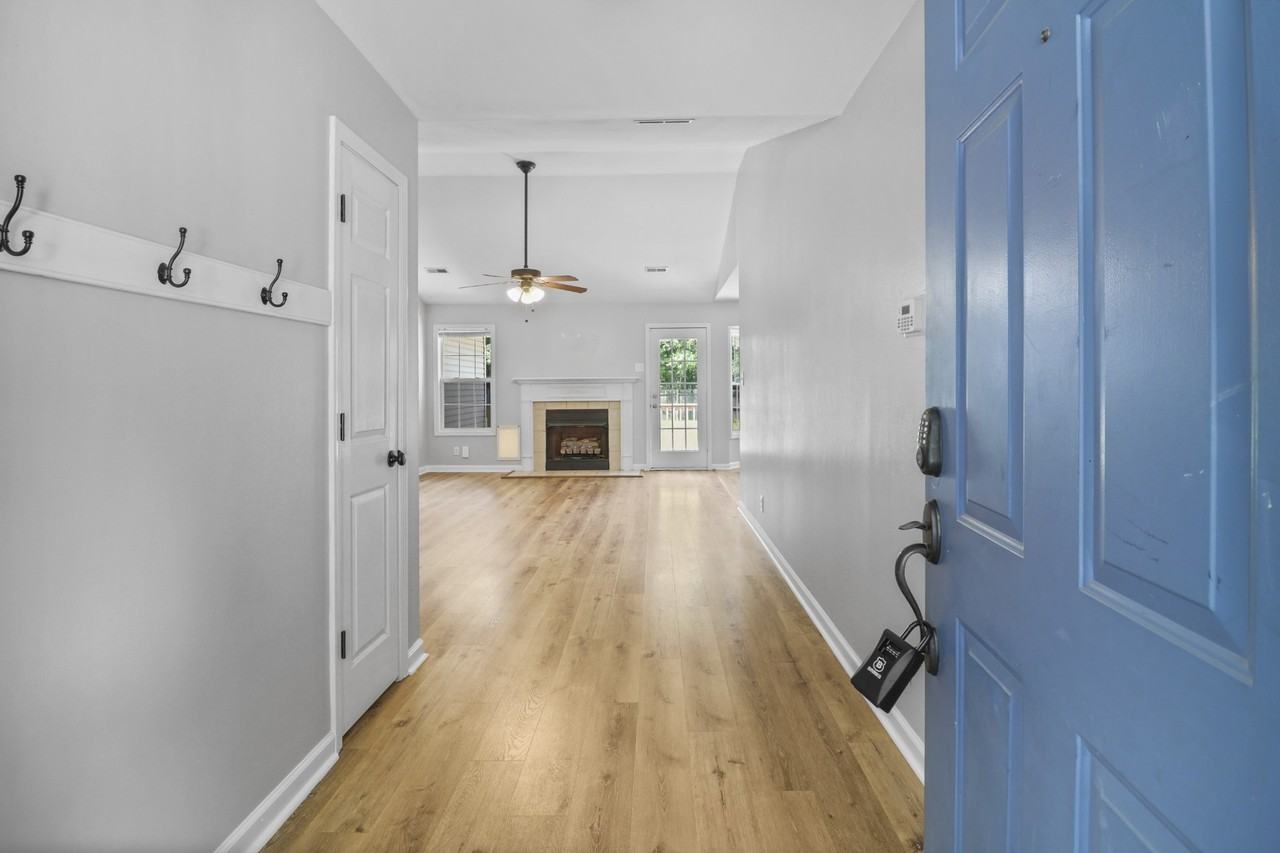 1644 Cedar Springs Cir #1 - Photo 2 of 27