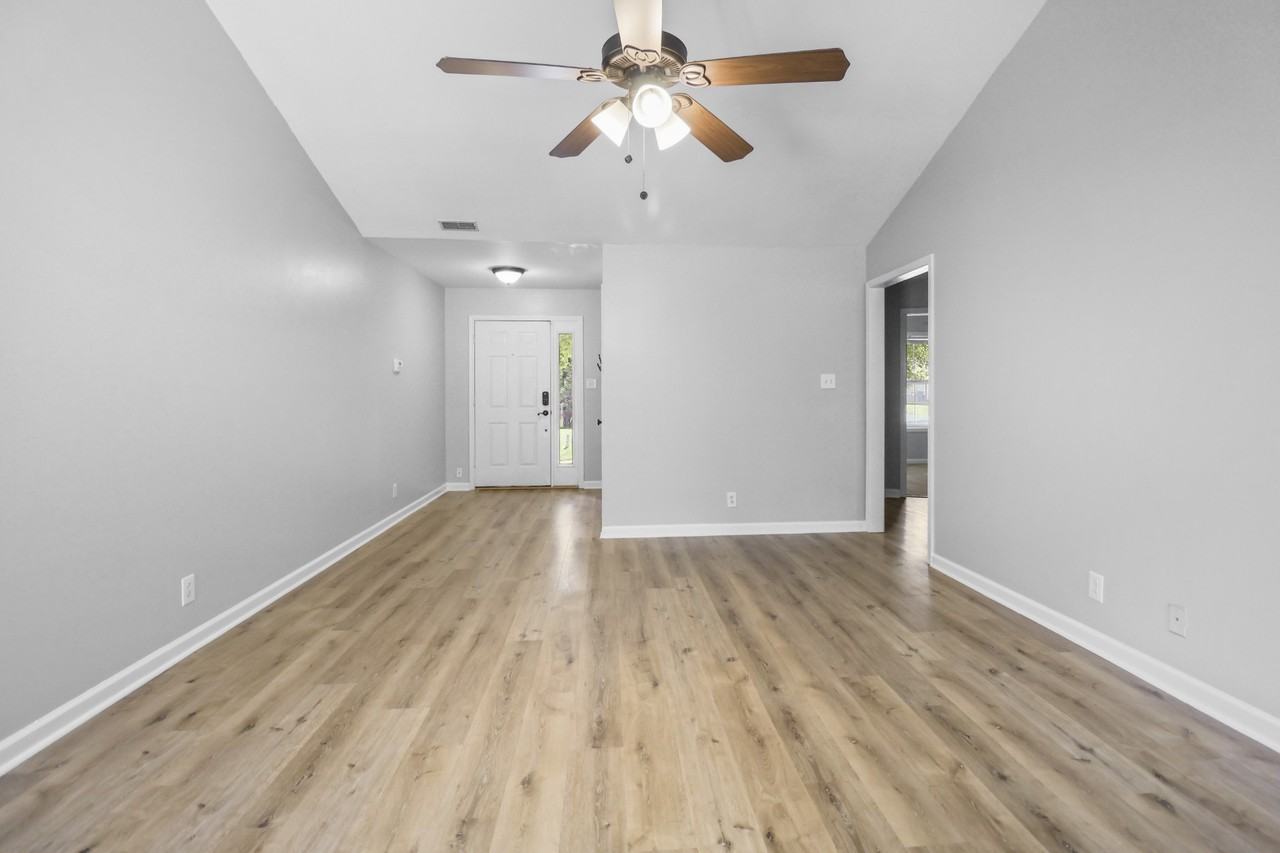 1644 Cedar Springs Cir #1 - Photo 5 of 27