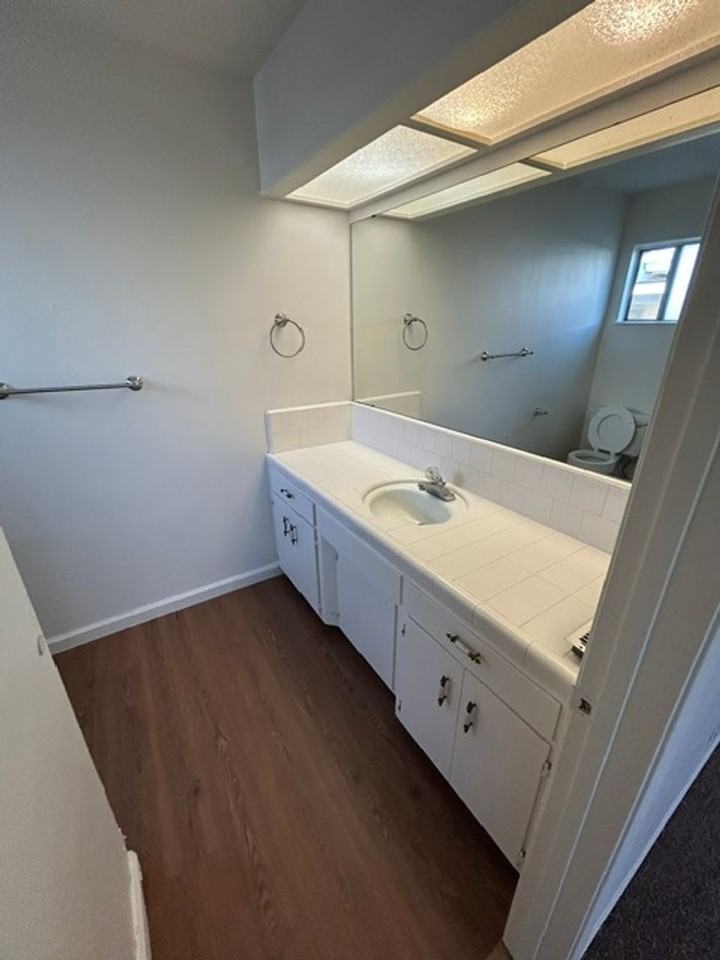 2704 W Whitendale Ave - Photo 5 of 13