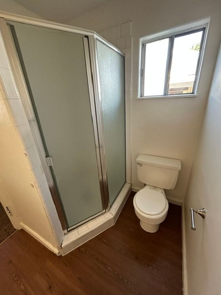 2704 W Whitendale Ave - Photo 6 of 13