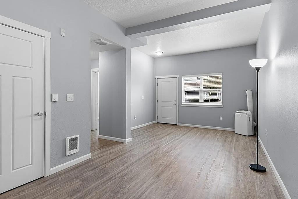 1563 Sw 172nd Ter - Photo 6 of 49
