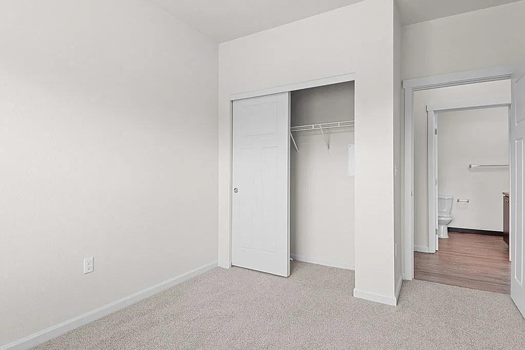 1563 Sw 172nd Ter - Photo 2 of 49