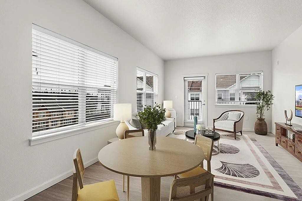 1563 Sw 172nd Ter - Photo 4 of 49