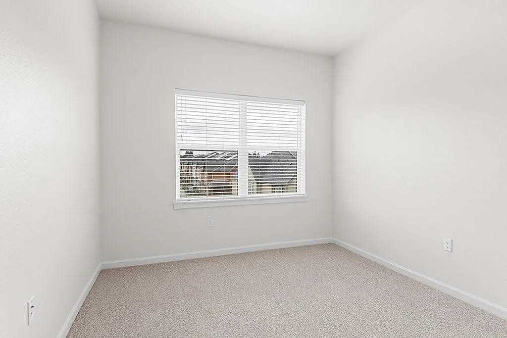 1563 Sw 172nd Ter - Photo 7 of 49