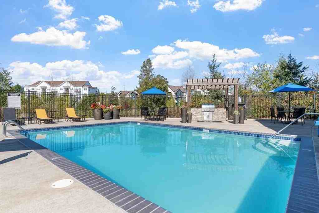 1563 Sw 172nd Ter - Photo 4 of 49