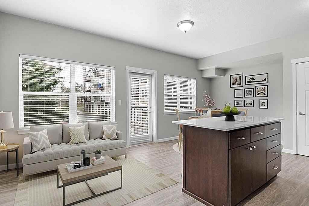 1563 Sw 172nd Ter - Photo 4 of 49