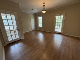 featured image of 664 W 2nd St #1