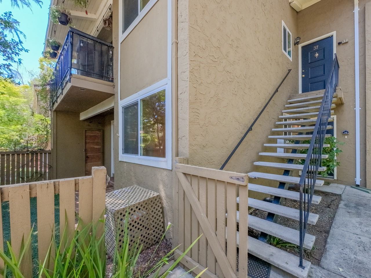 402 Alberto Way #1 - Photo 2 of 10