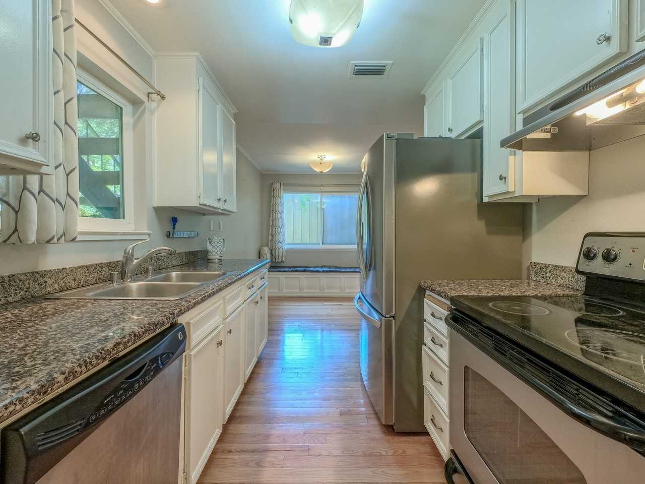402 Alberto Way #1 - Photo 3 of 10