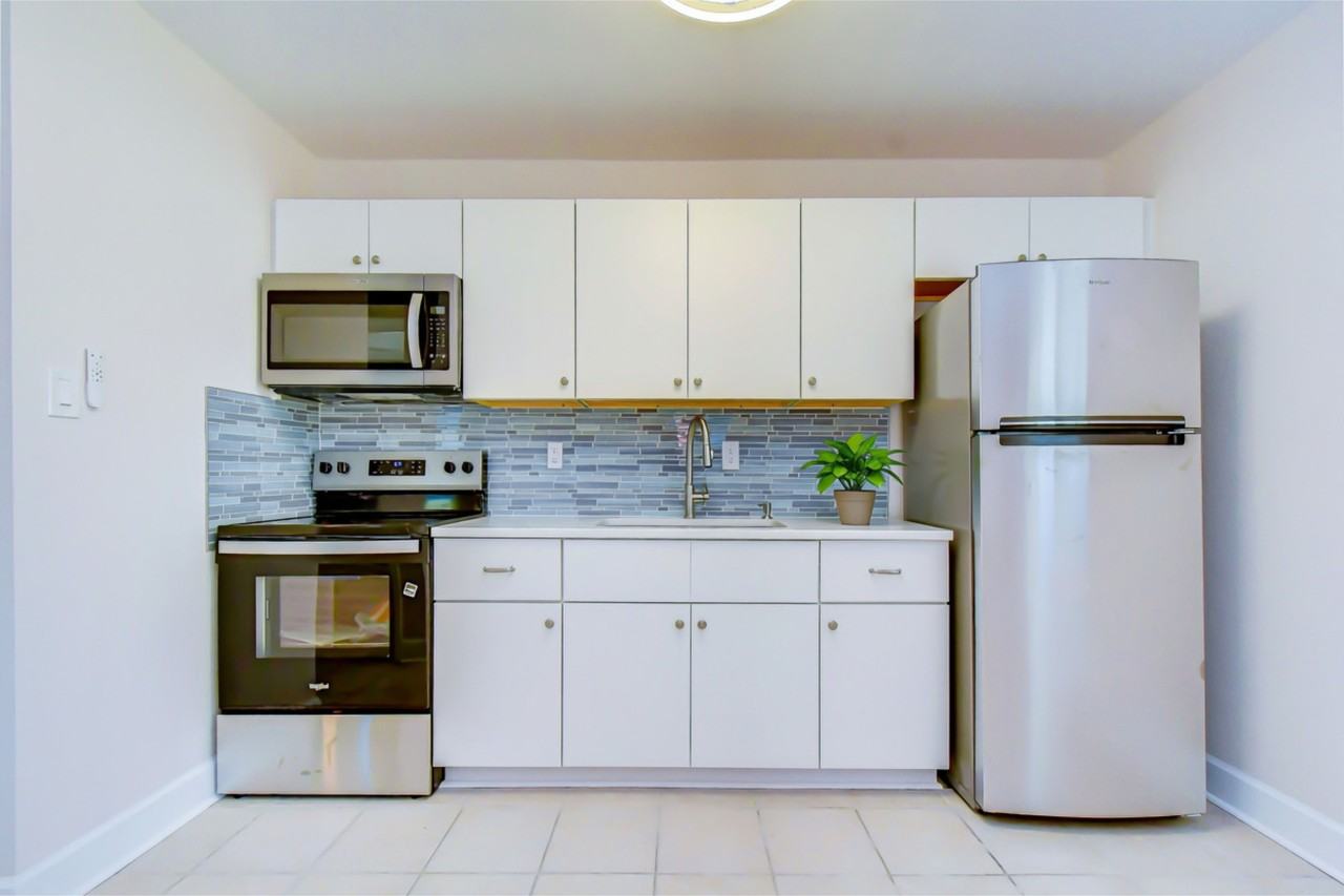 190 73rd Ave #A - Photo 7 of 13
