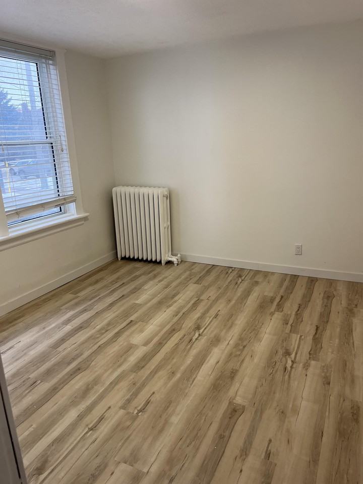 158 1-158 Pine Street #1 - Photo 2 of 23