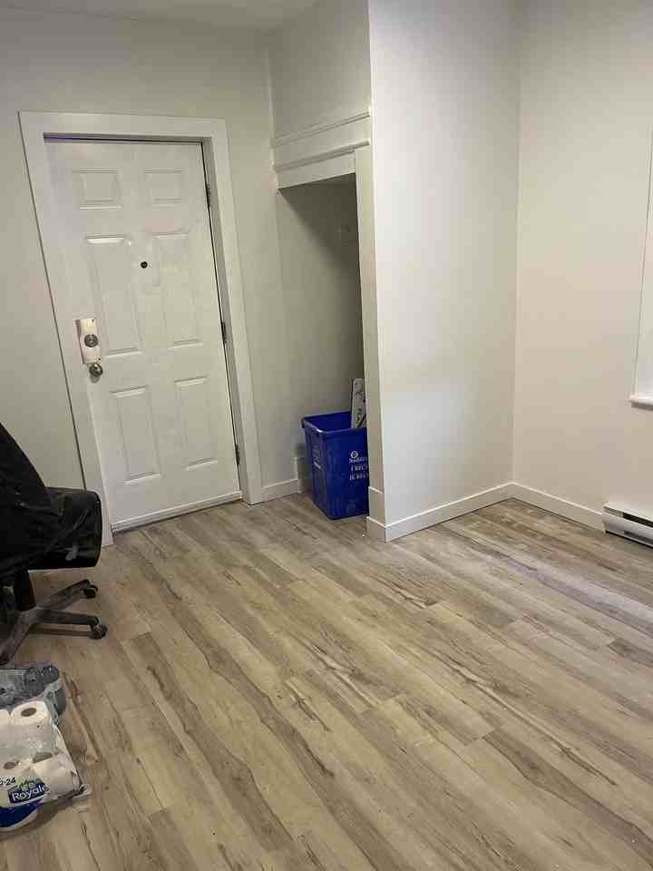 158 1-158 Pine Street #1 - Photo 7 of 23