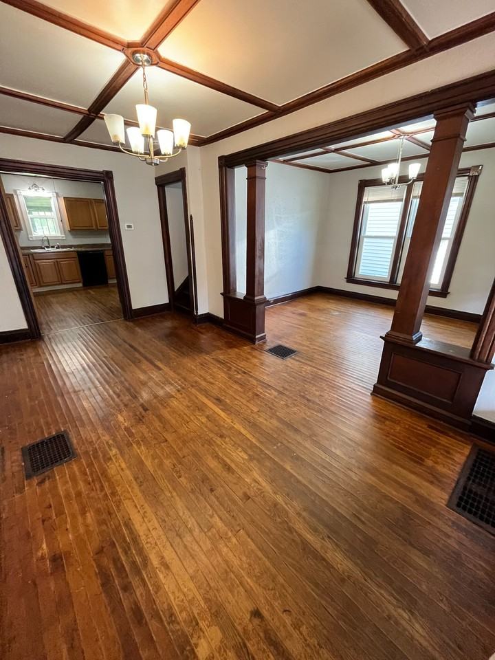 1011 Bronson St #1011 - Photo 4 of 16
