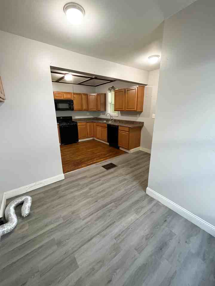 1011 Bronson St #1011 - Photo 7 of 16