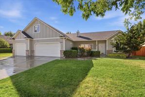 featured image of 2244 N Hickory Way
