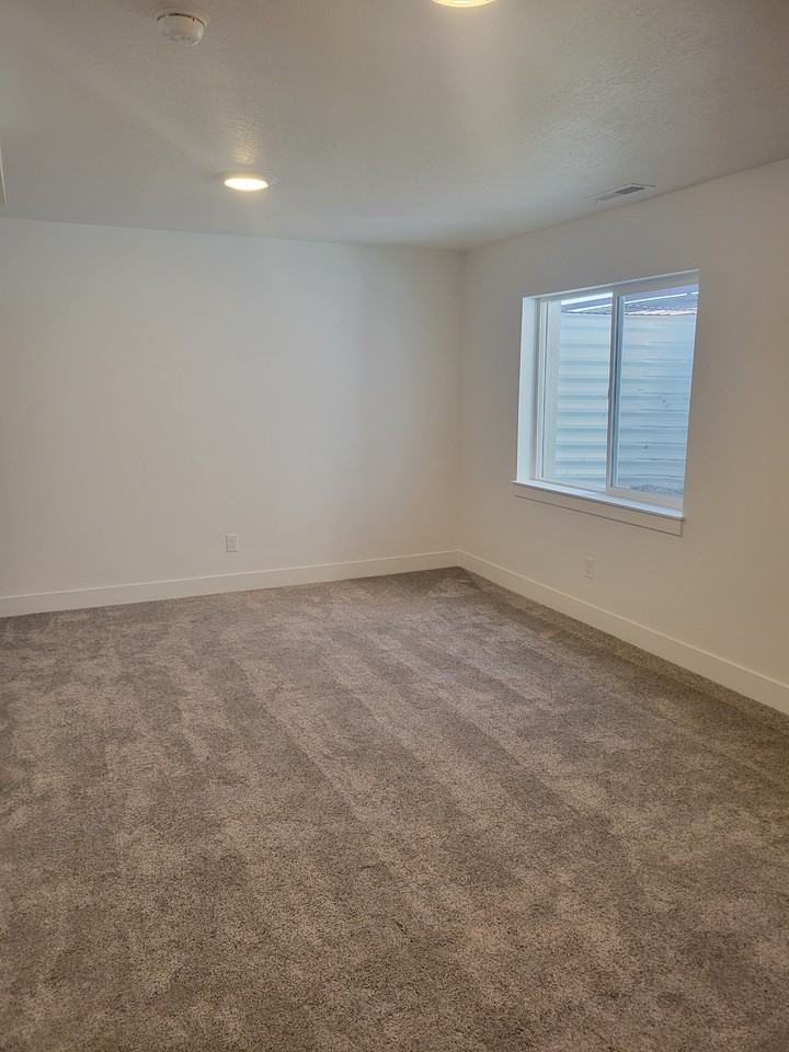 113 E 730 N #1 - Photo 5 of 11