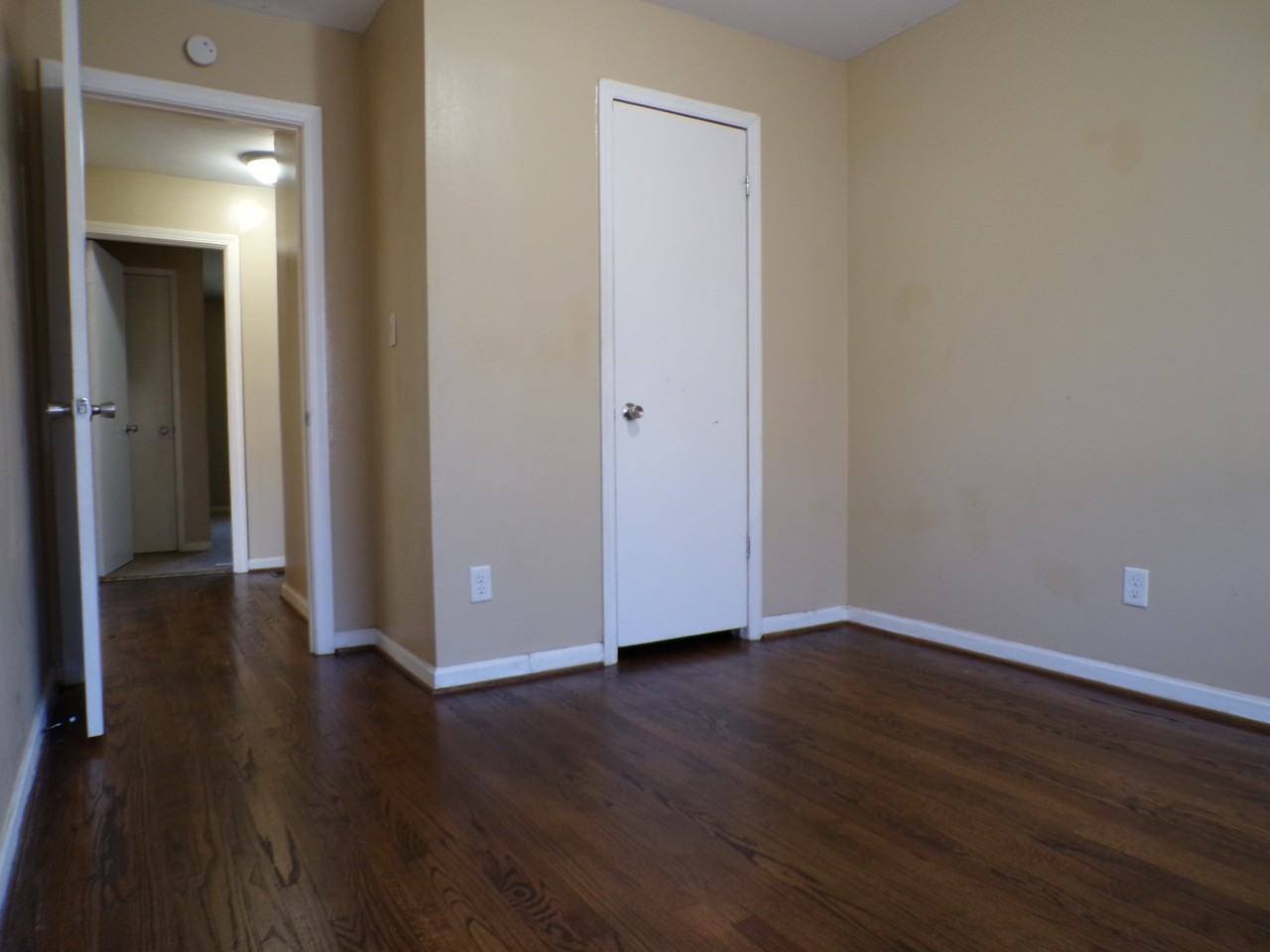 5709 Court H #1 - Photo 7 of 18