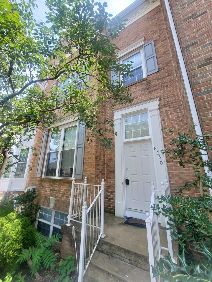 6030 Lincolnia Rd #1 - Photo 2 of 50