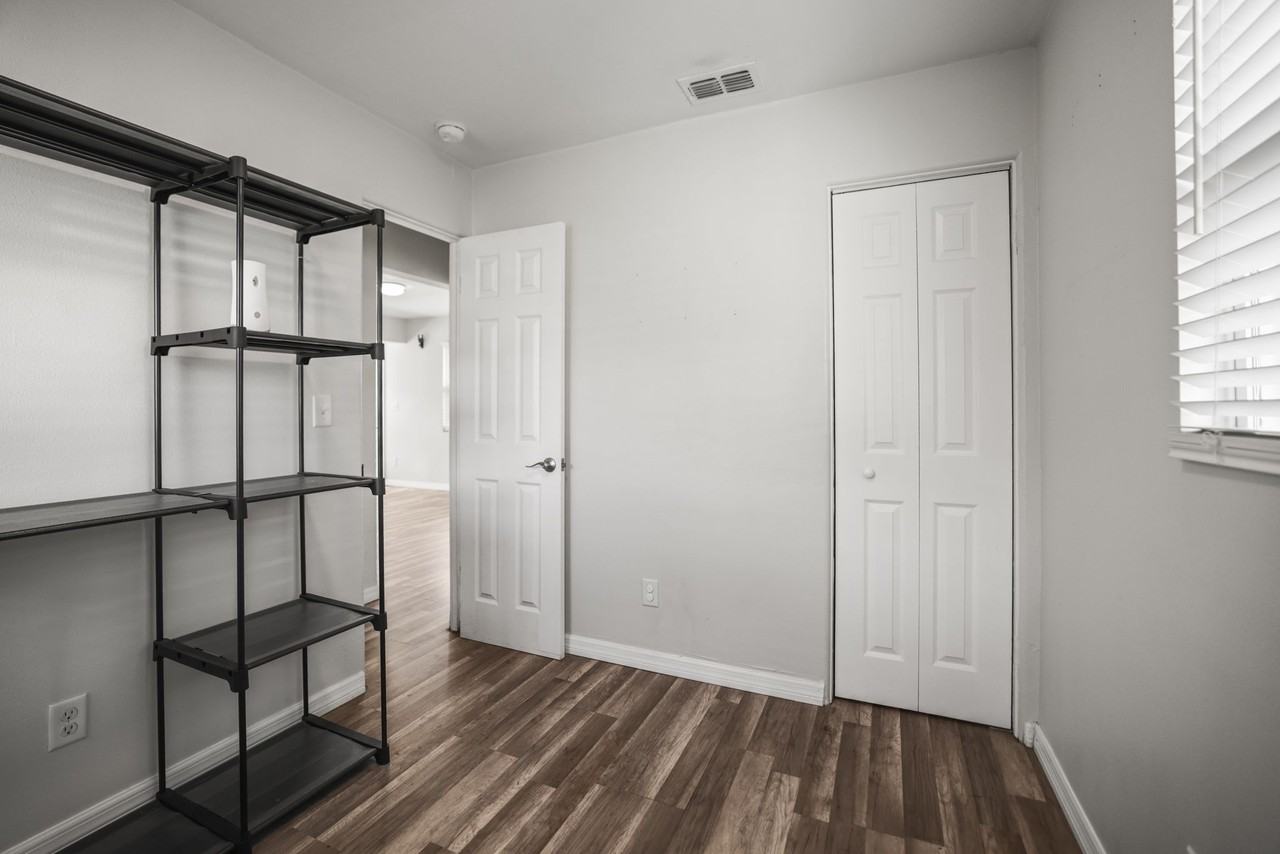 2601 16th Ave N #1 - Photo 3 of 16