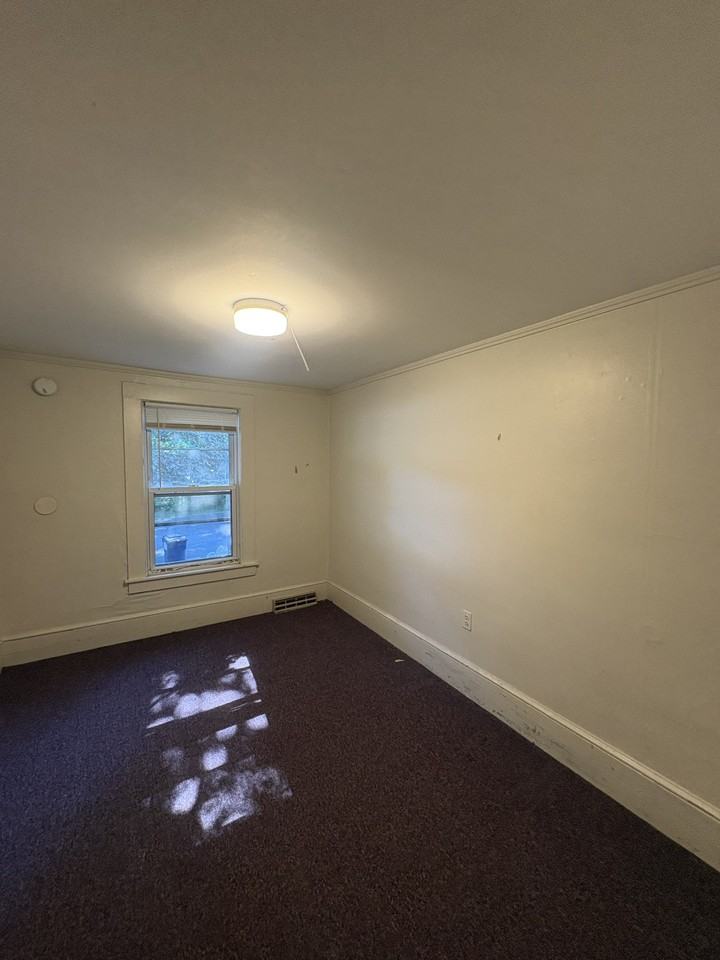 289 Pelham Rd #2 - Photo 3 of 8