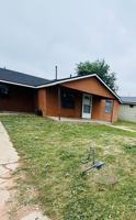 featured image of 905 N Avenue K