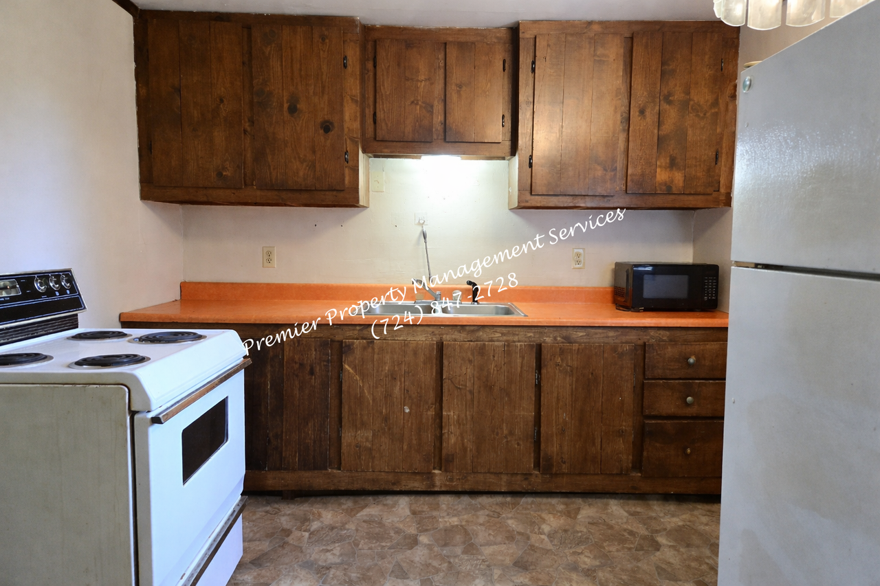 133 Kennard Rd #1 - Photo 6 of 14
