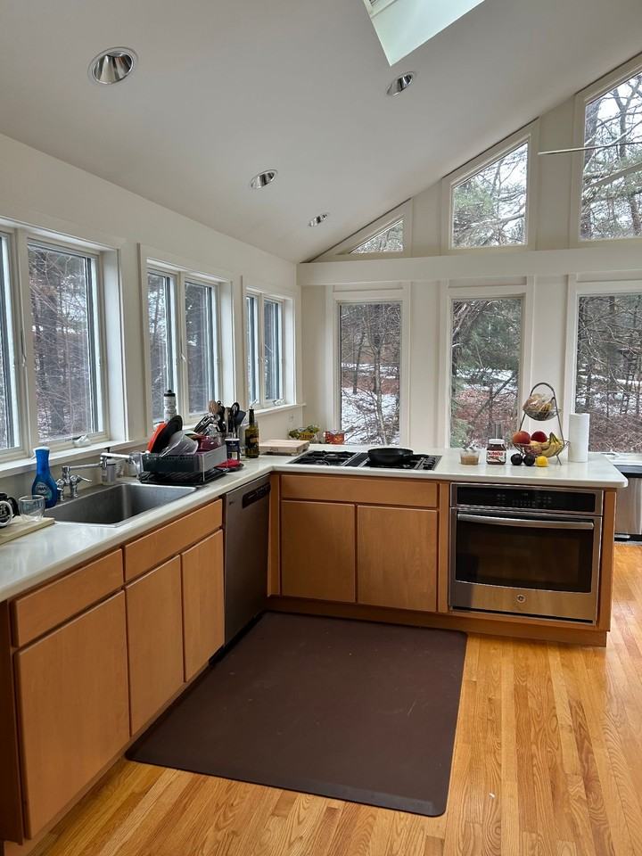 10 Cortland Dr #1 - Photo 7 of 12
