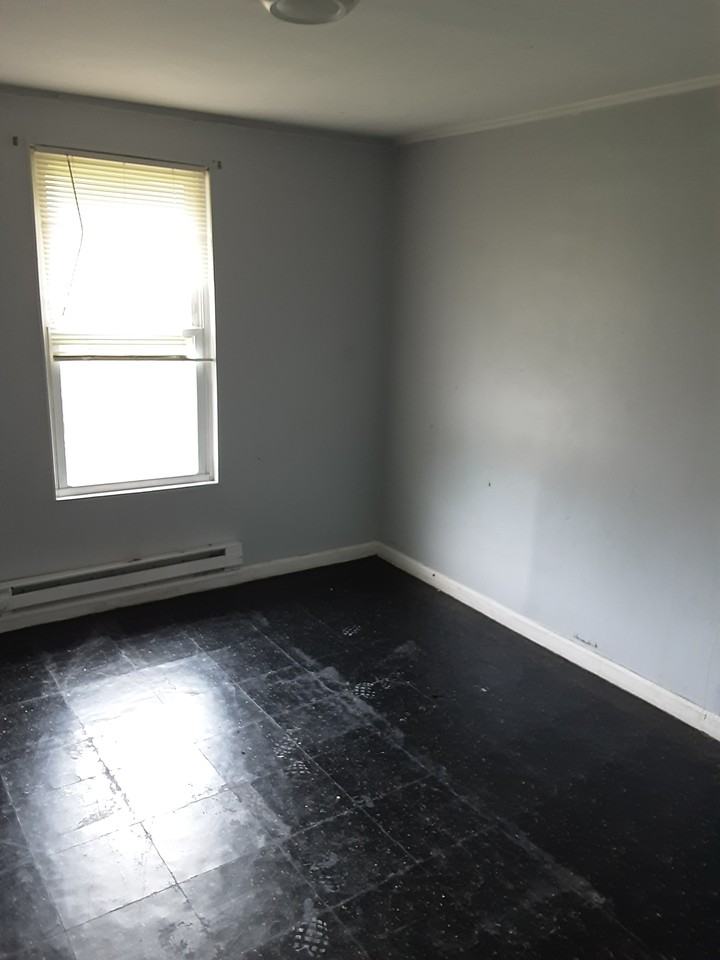 404 N Main St #2 - Photo 3 of 7
