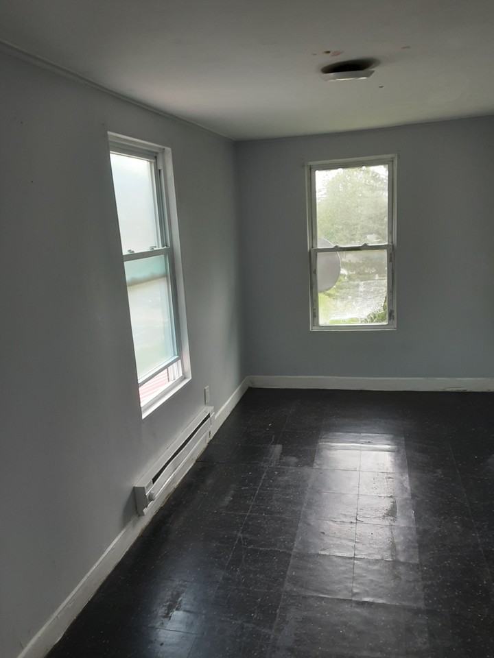 404 N Main St #2 - Photo 4 of 7