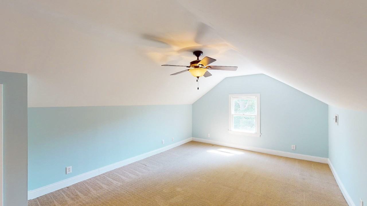 409 Dinwiddie St #C - Photo 6 of 10