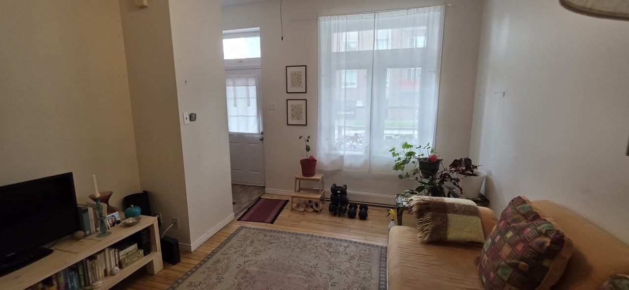 215 Saint Andrew Street - Photo 6