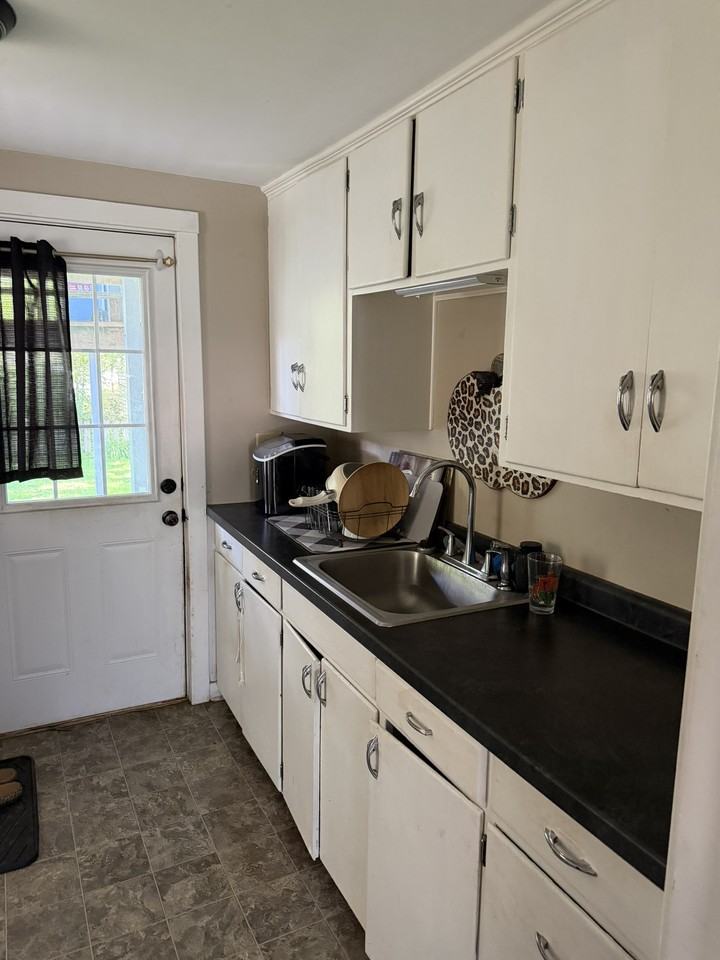 734 Plum St #A - Photo 3 of 7