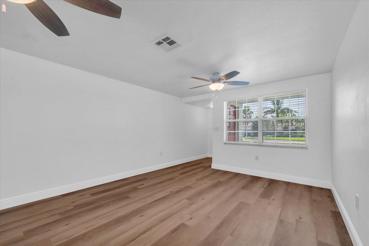5600 Bayou Grande Blvd Ne #1 - Photo 7 of 34