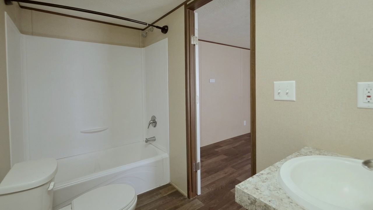 1160 Sioux Swamp Dr #1 - Photo 5 of 33