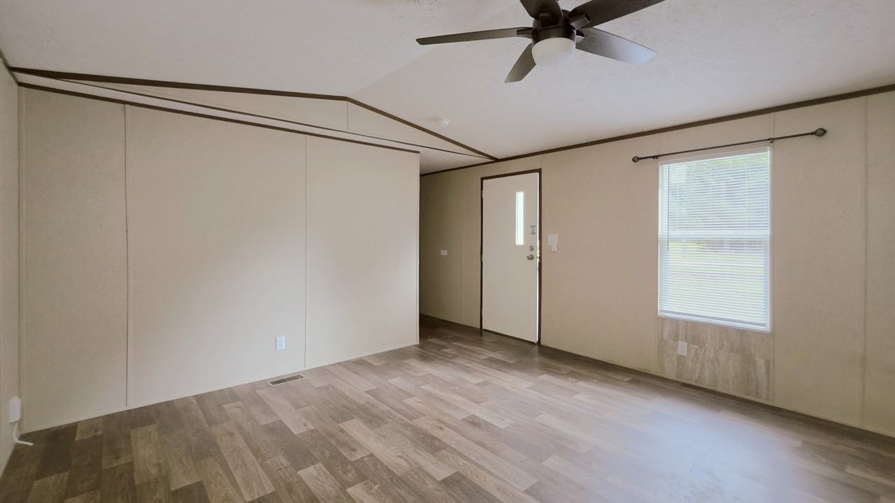 1160 Sioux Swamp Dr #1 - Photo 6 of 33