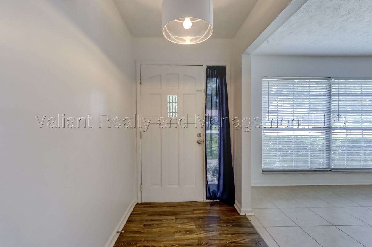 166 Vanderford Rd W #1 - Photo 6 of 41