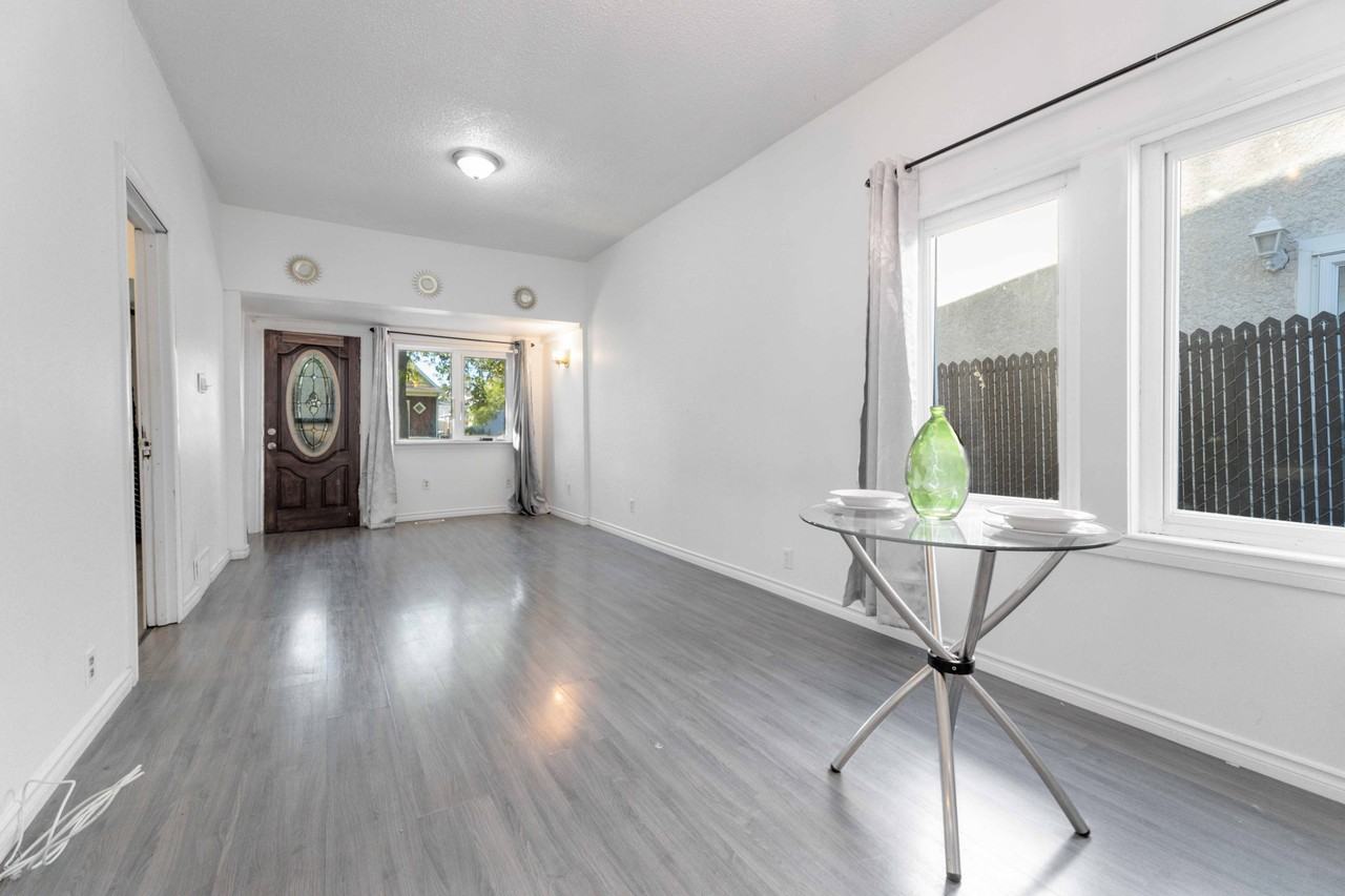 863 Alfred Ave #1 - Photo 4 of 10