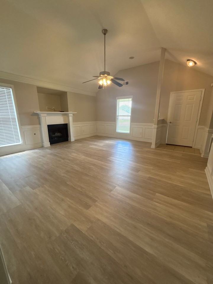 88 Romie Dr - Photo 3 of 18