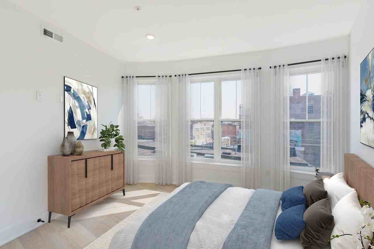 5900 Germantown (The Premiere) - Photo 4 of 50