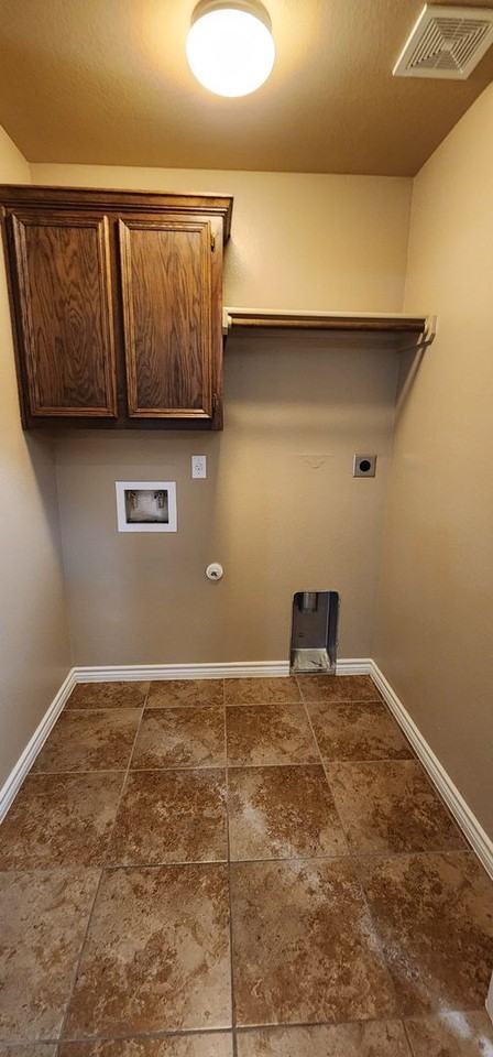 4701 Passion Flower Blvd Apt B - Photo 7 of 17