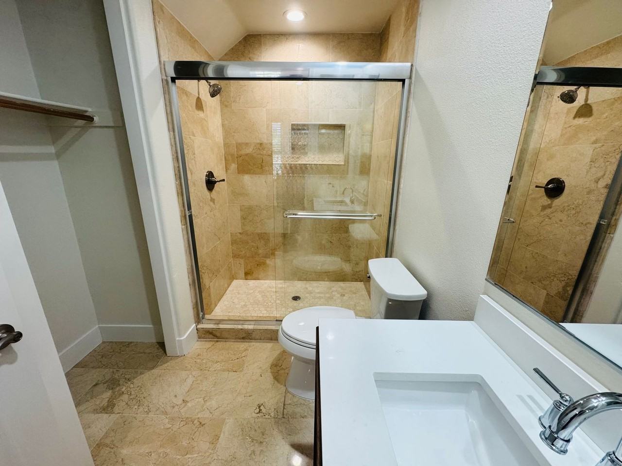 3273 Canopy Dr - Photo 4 of 43